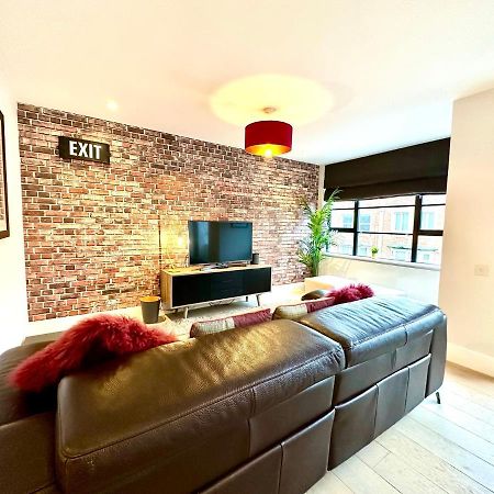 Beautiful New 2 Bedroom Apartment - Next To The Beach - Great Location - Free Parking - Fast Wifi - Smart Tv - Sleeps Up To 4! Close To Purbeck, Corfe Castle, Sandbanks, Poole & Bournemouth Свонідж Екстер'єр фото